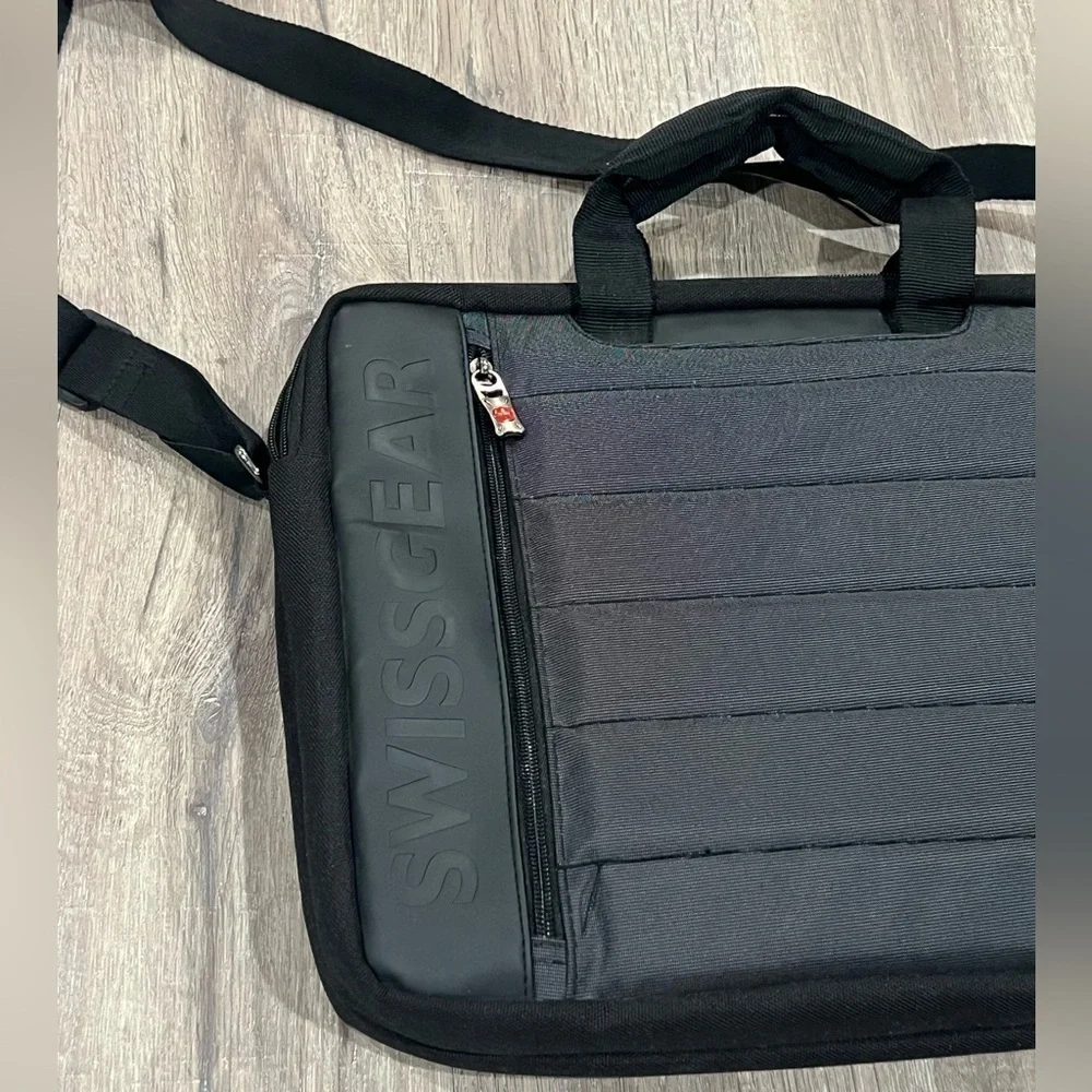 SwissGear Messenger Bag Black Gray Laptop Business Work Bag EUC